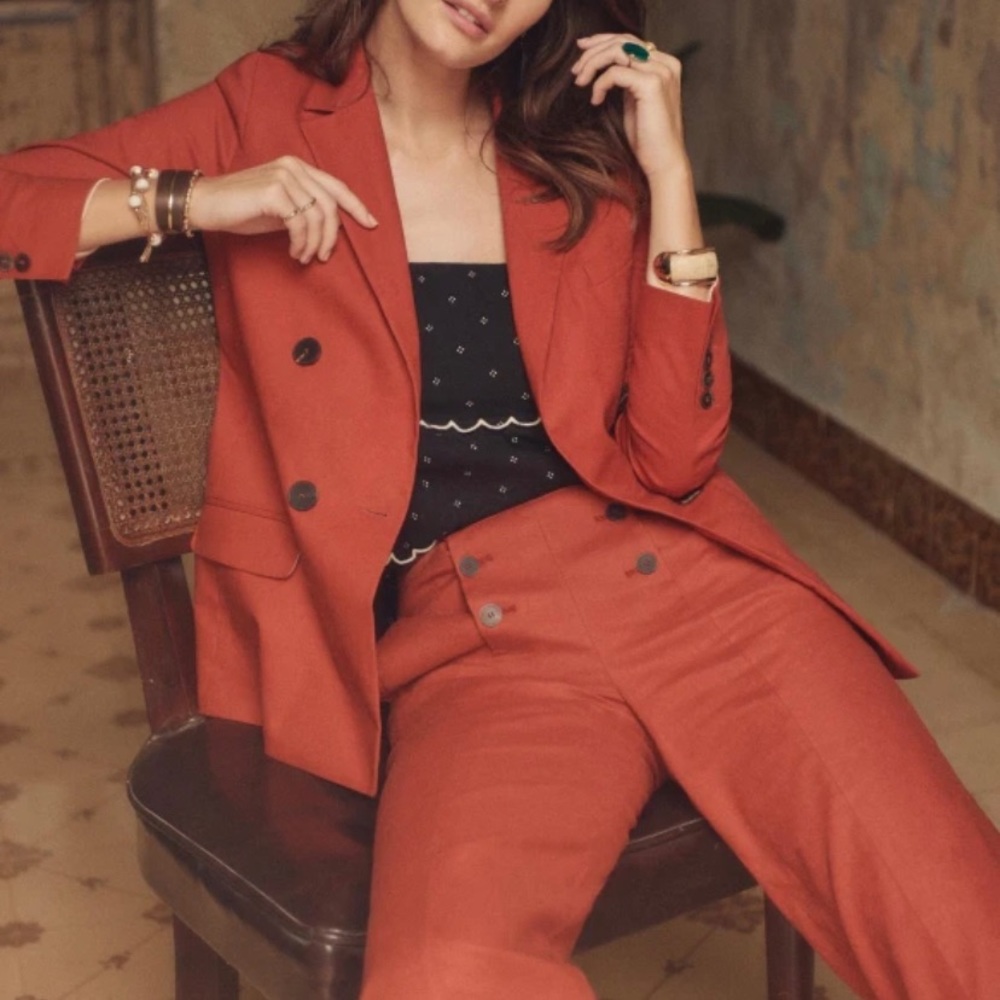 Terracotta Sézane blazer in beautiful linen